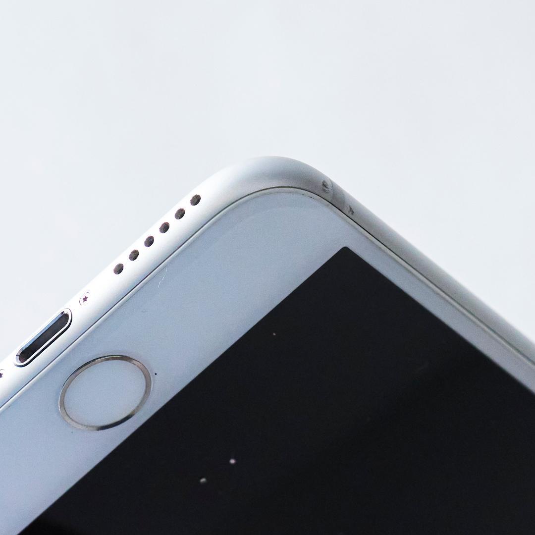 iPhone7 32GB　A1779 (MNCF2J/A) シルバSIMフリー