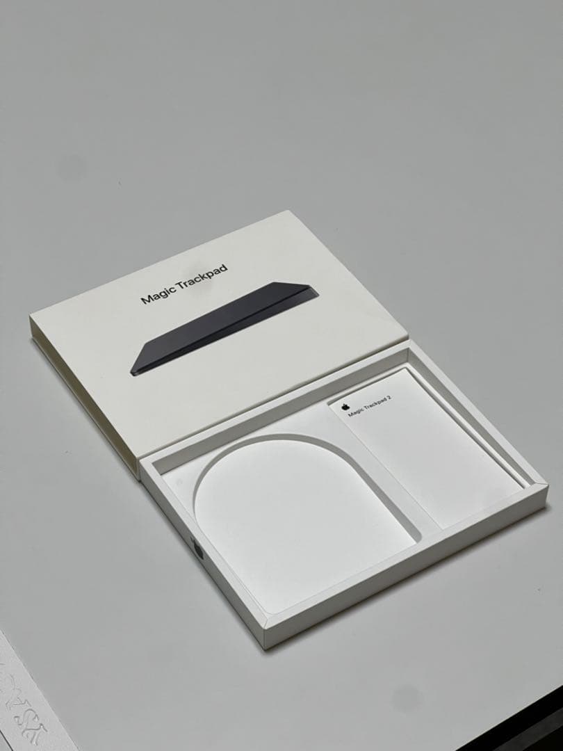 こーびー　Magic Trackpad 2 Space Gray