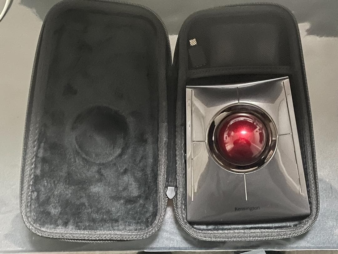 【期間限定値下げ】Kensington トラックボール マウス 収納ケース付き