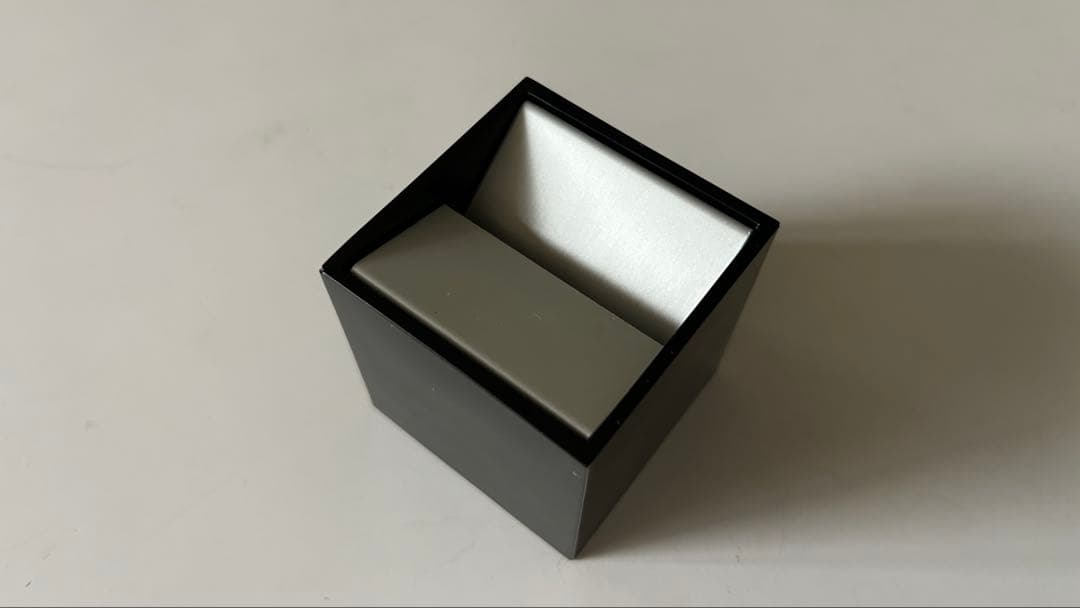 DANESE Canarie BRUNO MUNARIブルーノ・ムナーリ