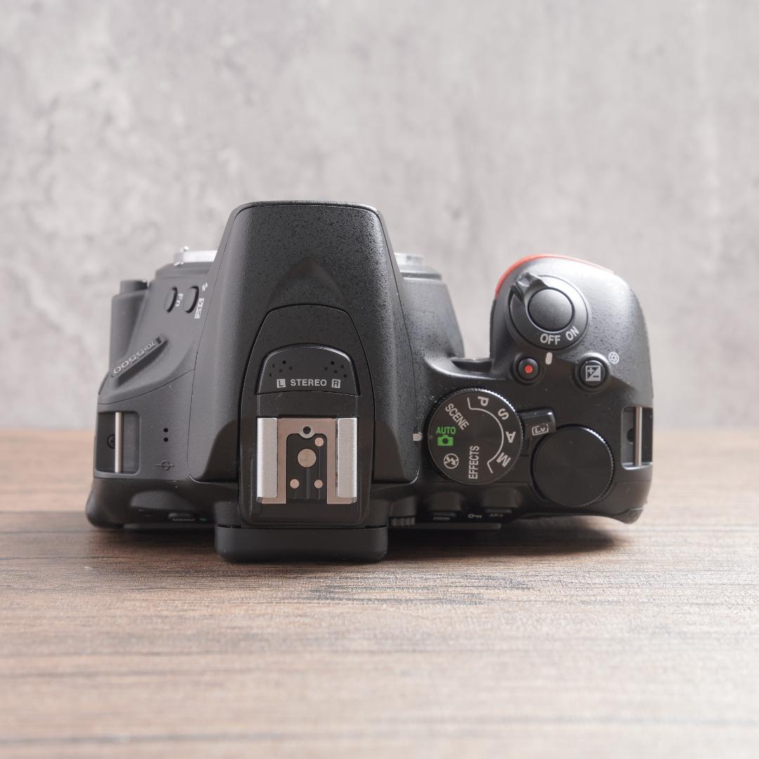 ✨ショット数5133回で美品✨自撮り✨Nikon D5500　965-1