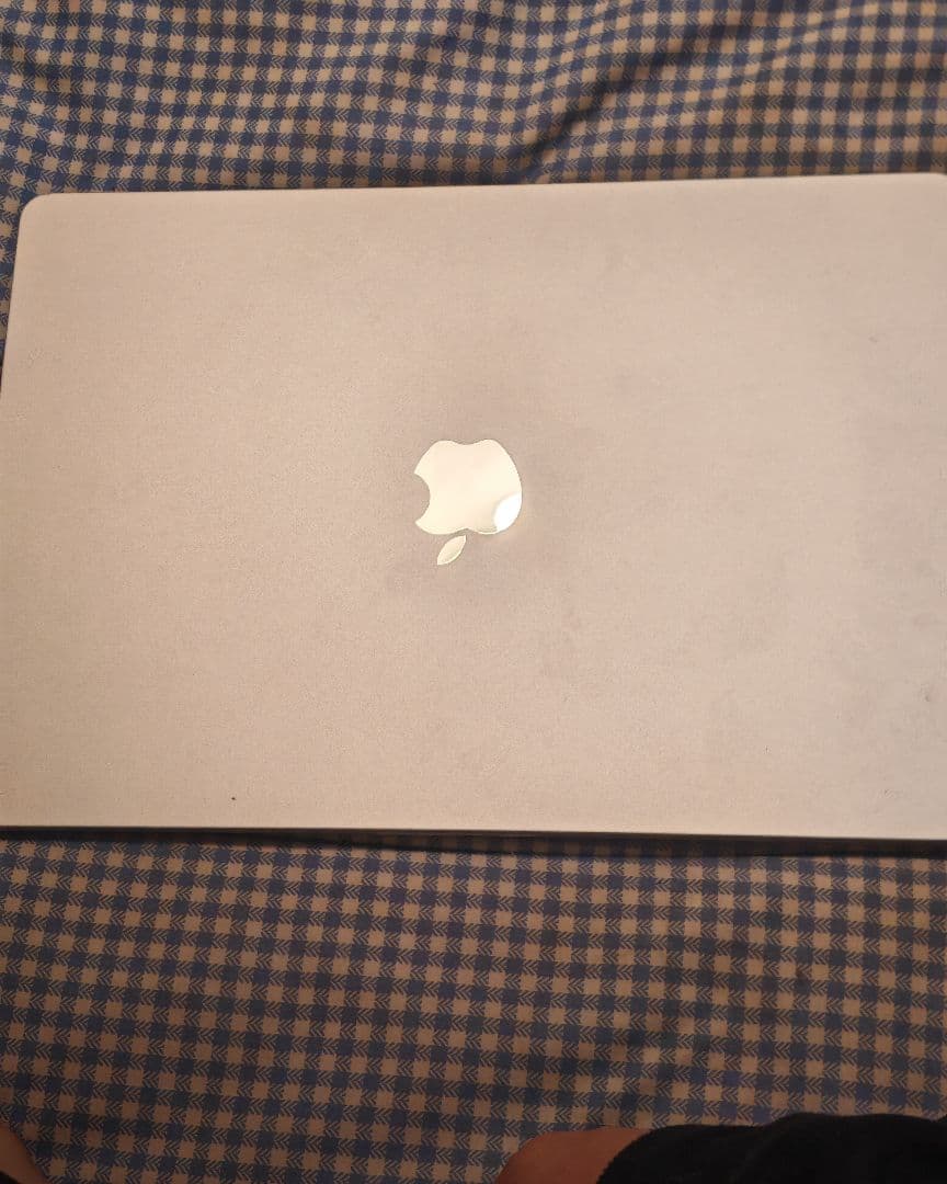 MacBook Air 15インチ M3 8GB 512GB