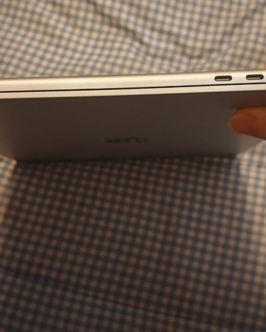 MacBook Air 15インチ M3 8GB 512GB