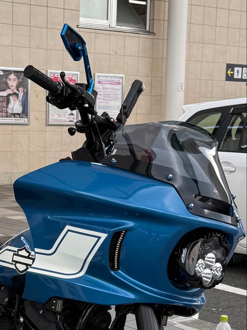 美品　ハーレー汎用　B3カーボンミラー　フォージド・ブルー