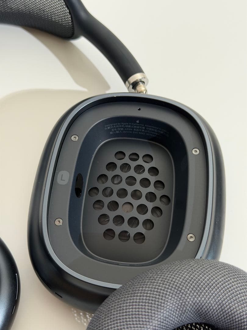 ヘッドホン Apple AirPods Max