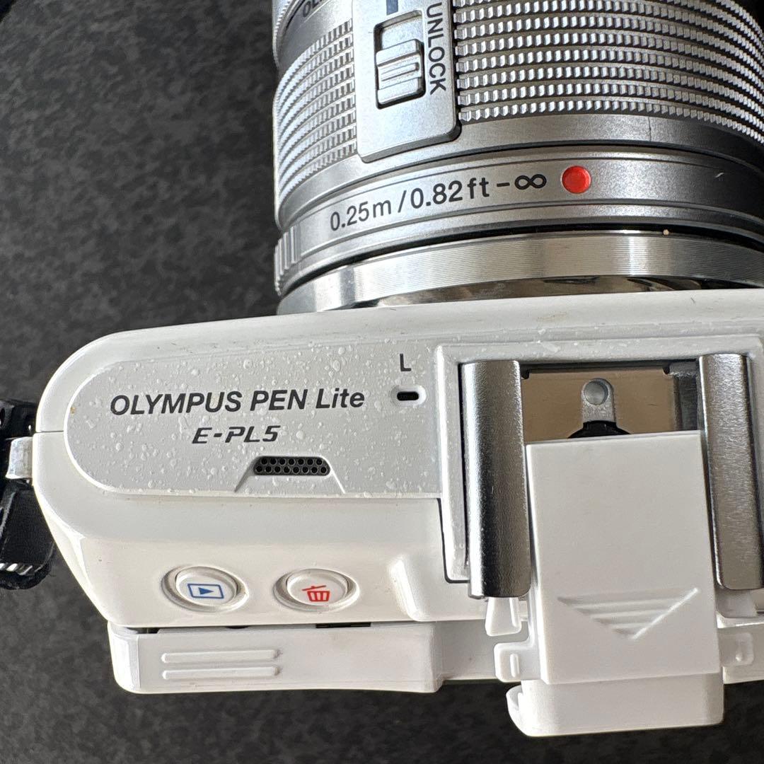 オリンパス　ミラーレス　一眼　キット