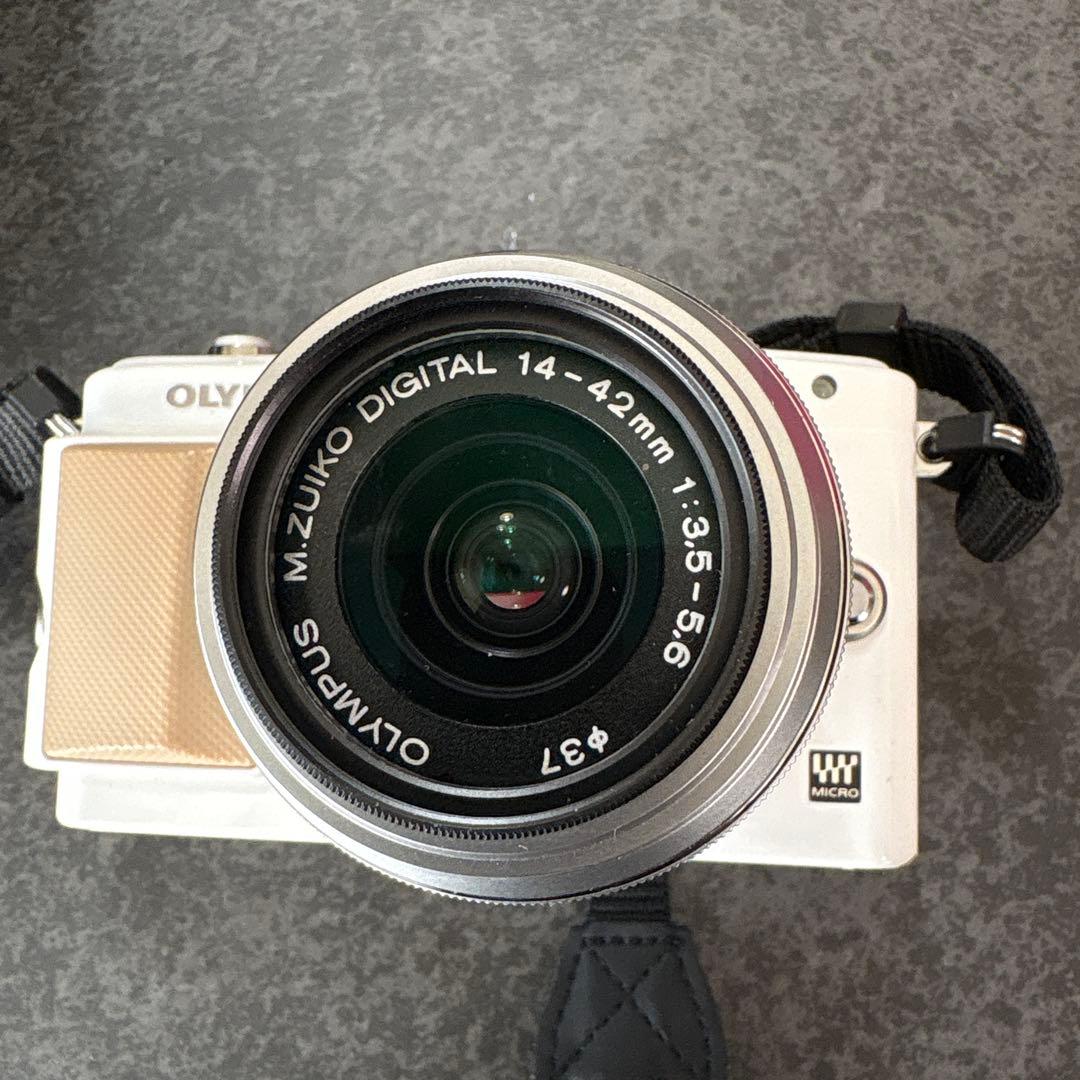 オリンパス　ミラーレス　一眼　キット