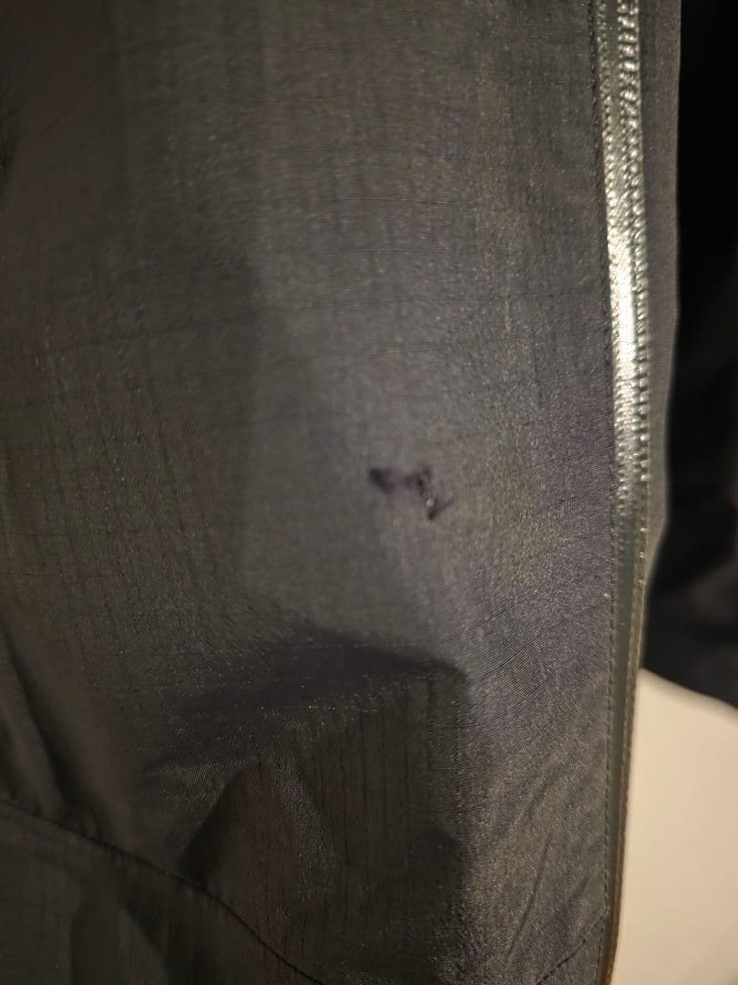 ARC'TERYX GORE-TEX フード付きジャケット ブラック