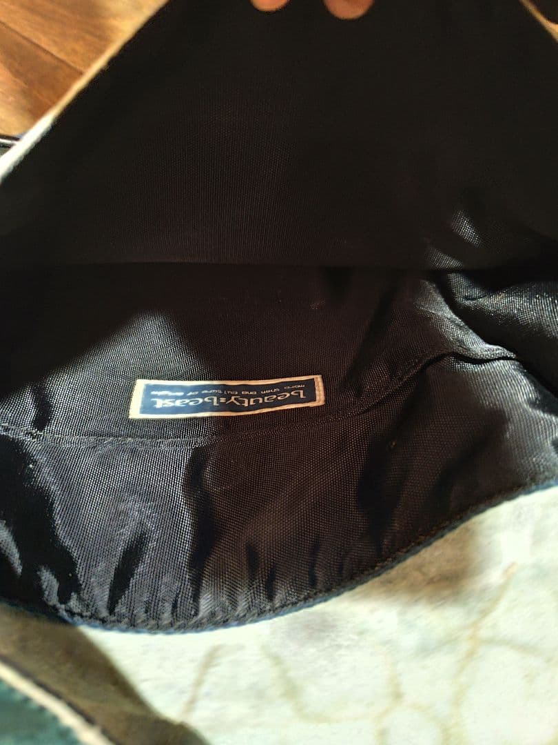 beauty:beast　ダークグリーン メッセンジャーバッグ