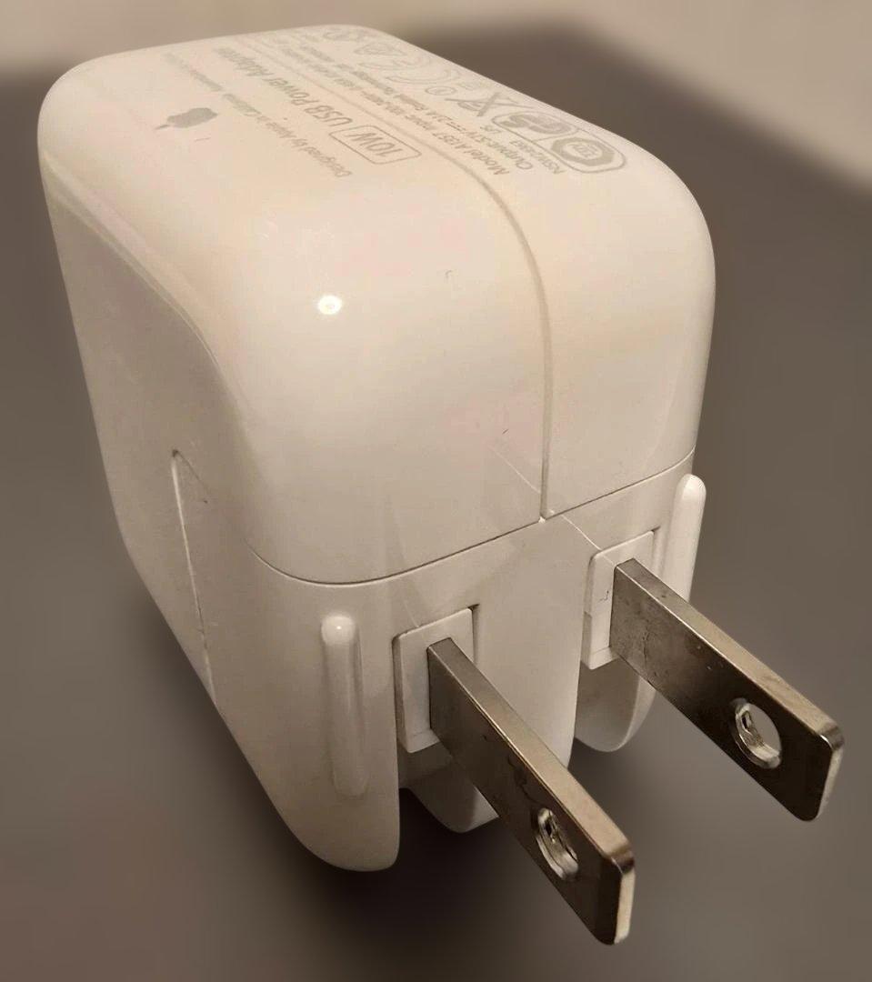 iPad (第6世代) 9.7インチ 128GB シルバー 本体