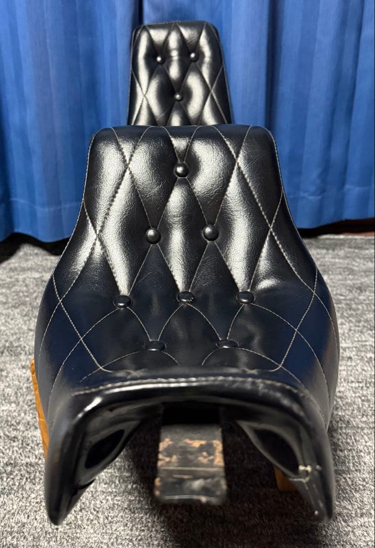 スポーツスター XL1200NS外し IRON アイアン キング&クイーンシート