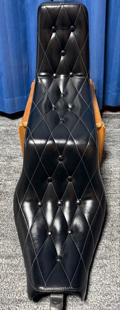 スポーツスター XL1200NS外し IRON アイアン キング&クイーンシート