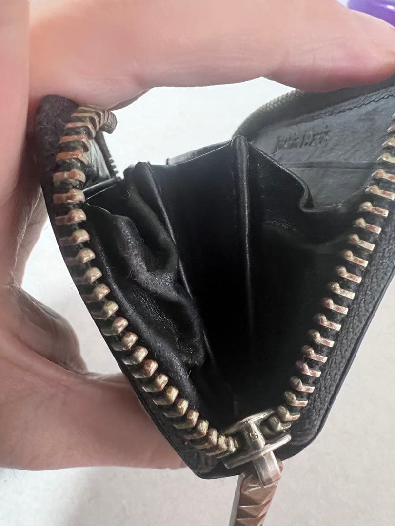 【激安/美品】justindavis ミニウォレット　ブラック　本革　シルバー