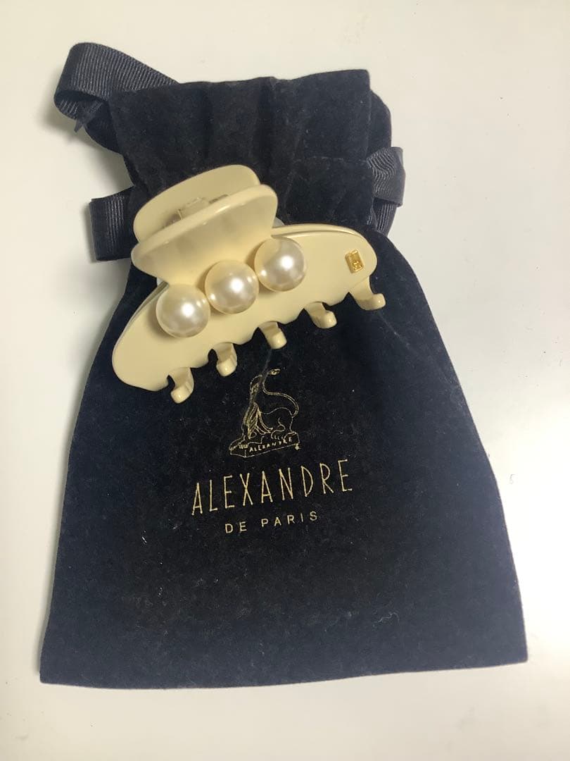 美品　アレクサンドル　ドゥ　パリ　ベージュ パール付き クリップ