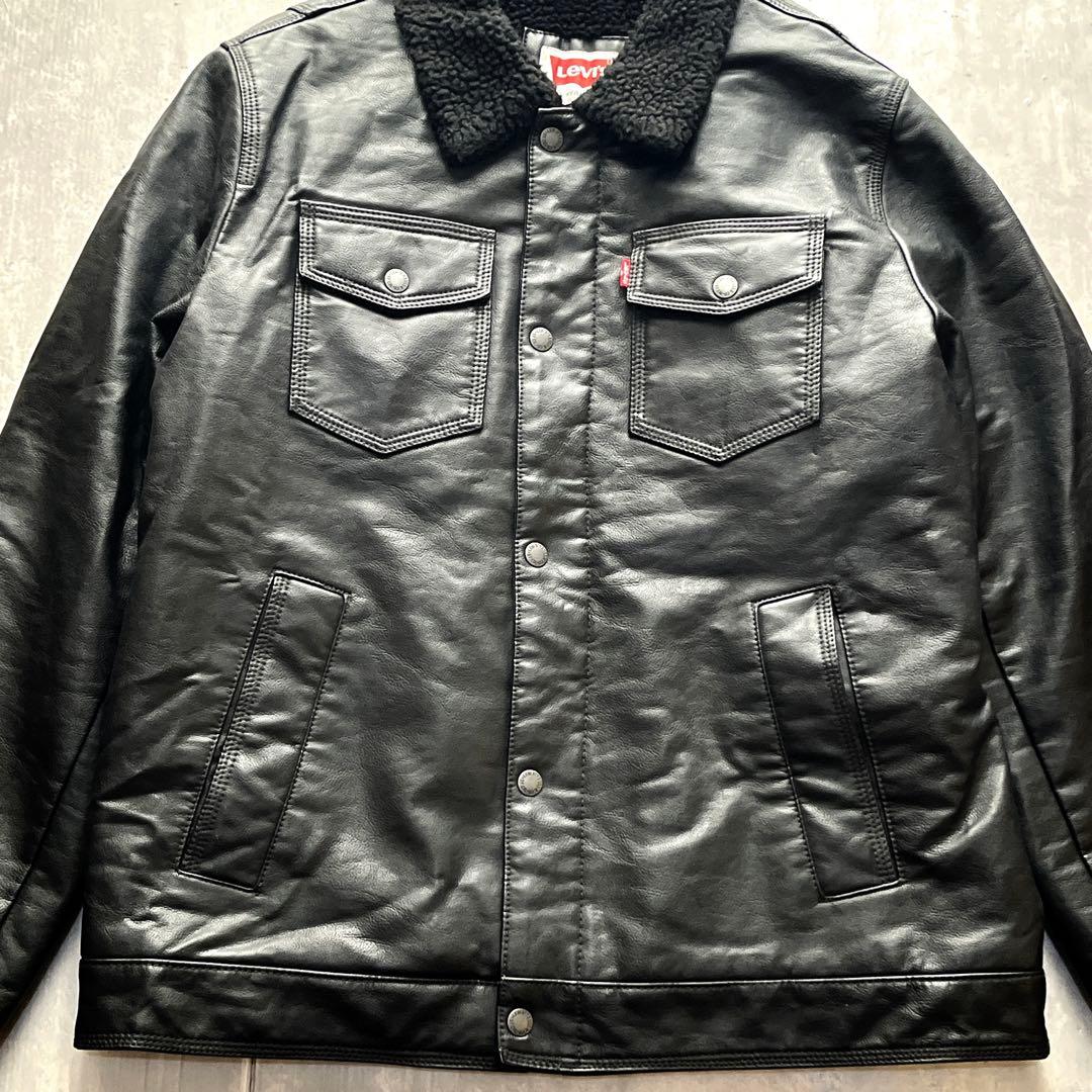 希少極美品　襟ボア　LEVI’Sフェイクレザージャケット トラッカージャケット