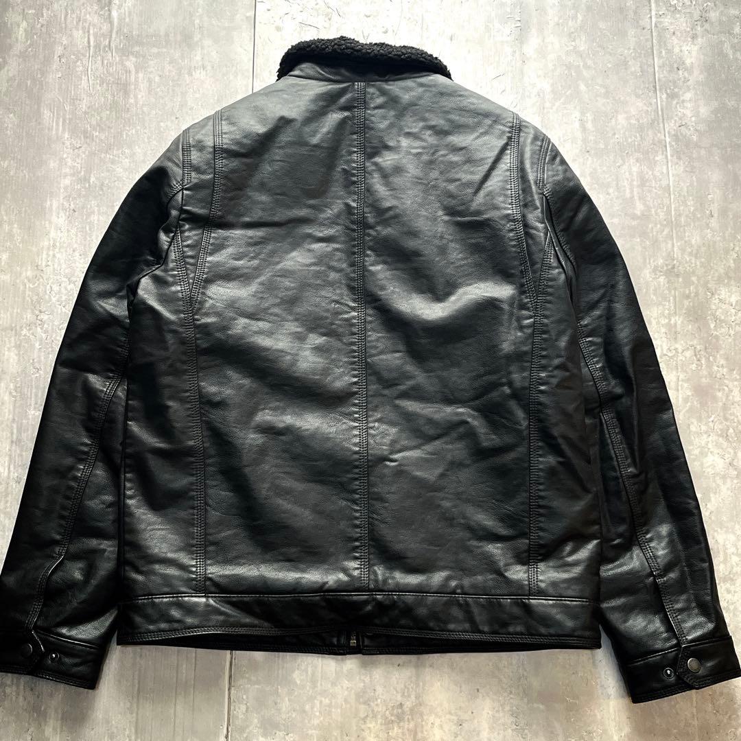 希少極美品　襟ボア　LEVI’Sフェイクレザージャケット トラッカージャケット