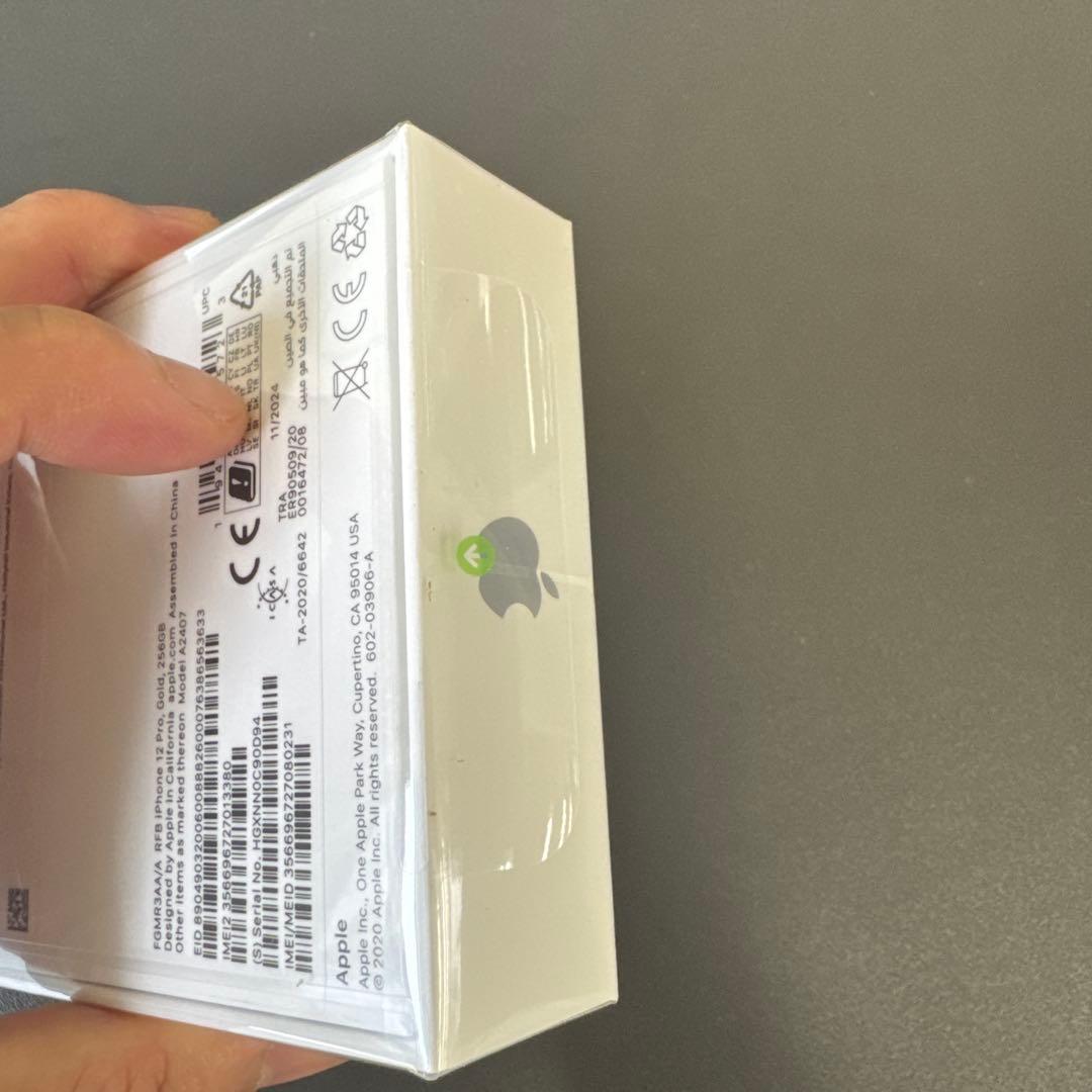 Apple iPhone 12 Pro 未開封256gb gold