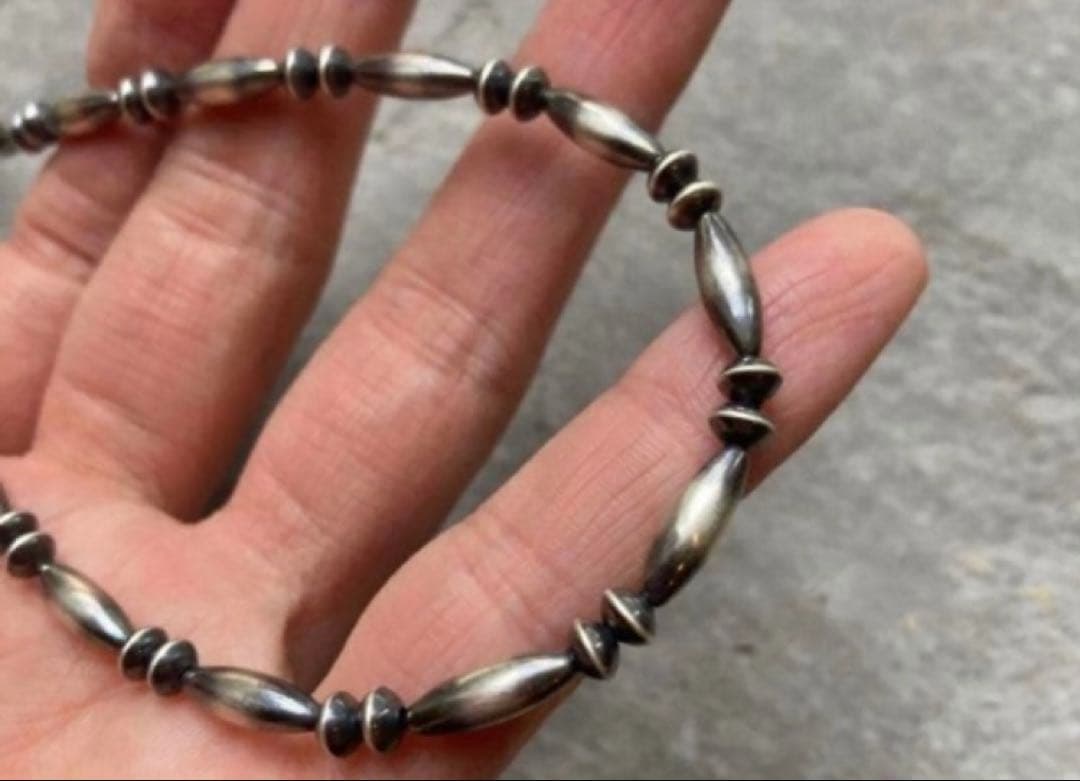 SV925製　ナバホパールのオリジナルデザインネックレス　45cm 粒大きめ