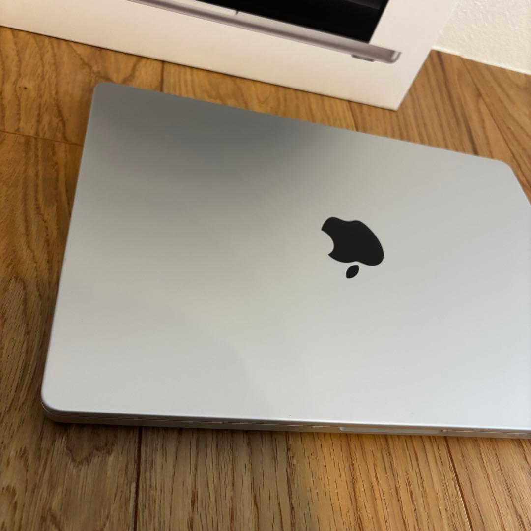14インチMacBook Pro - シルバー
