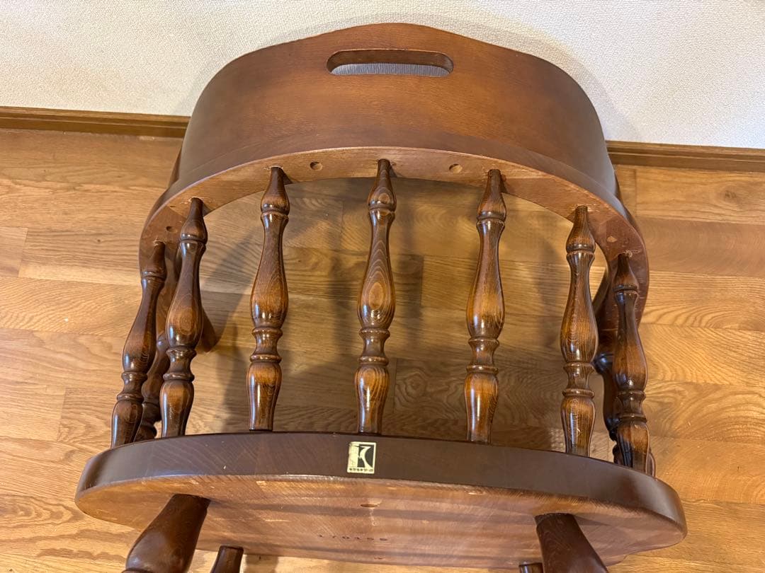 モモニクサマ　②飛騨産業　キツツキマーク　木製アームチェア