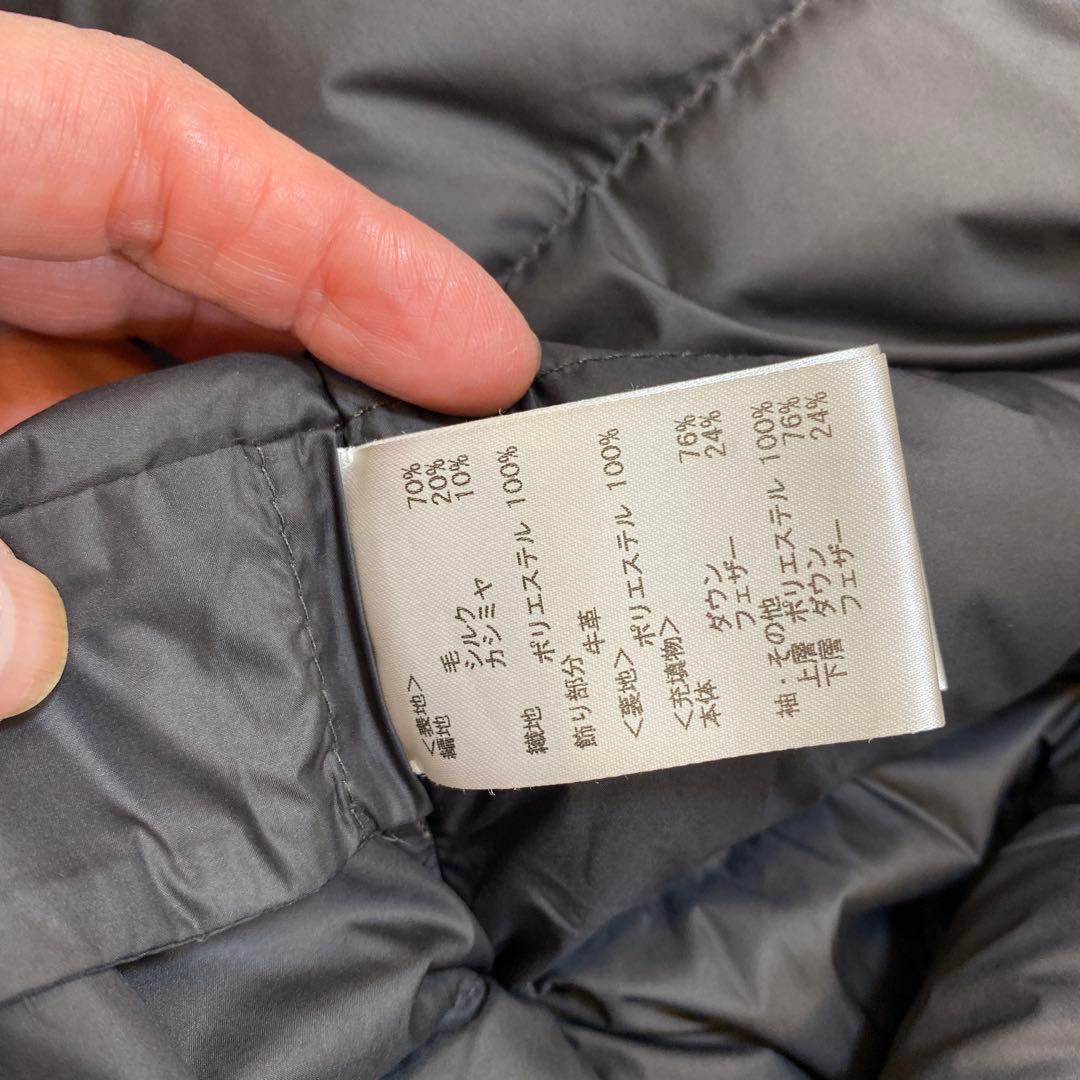 定価23万　フード付きダウンコート　軽量　ロイヤルクリーニング済み