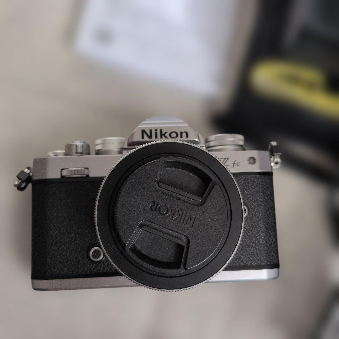 ニコン(Nikon)　Zfc 16-50 VR レンズキット グリップバッテリー