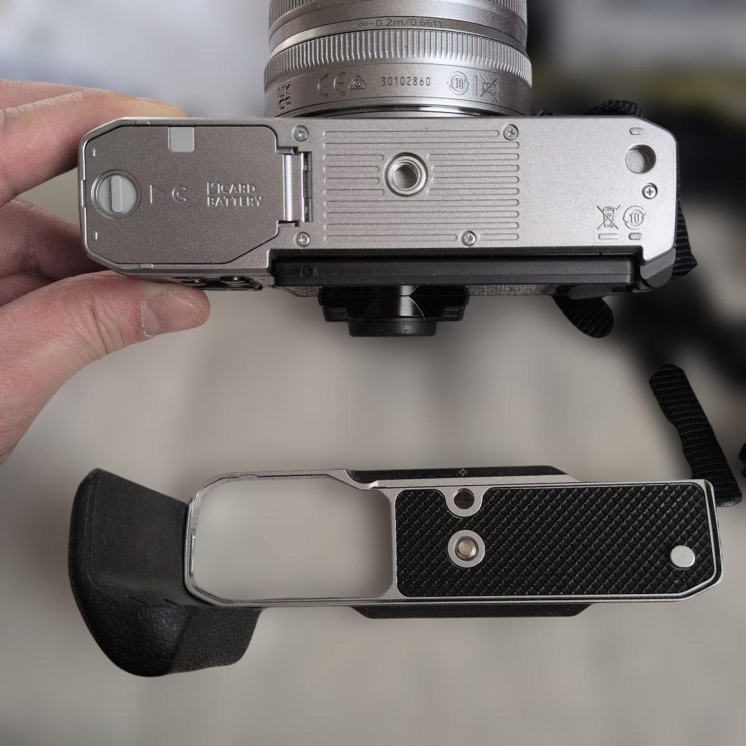 ニコン(Nikon)　Zfc 16-50 VR レンズキット グリップバッテリー