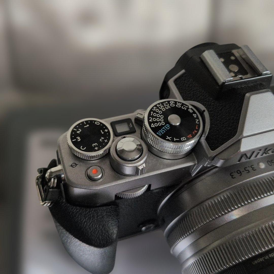 ニコン(Nikon)　Zfc 16-50 VR レンズキット グリップバッテリー