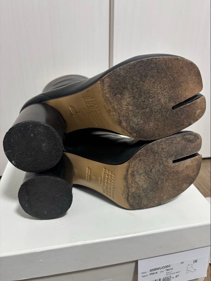 マルジェラ　足袋ブーツ