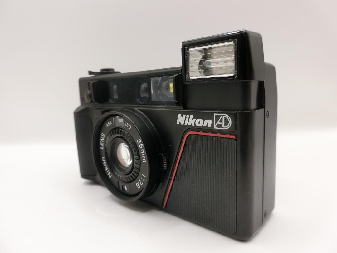 【完動品】 NIKON L35AD ピカイチ ISO 1000 フィルムカメラ