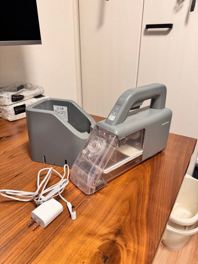 アイリスオーヤマ リンサークリーナー ハンディコードレス 布用車のシートも洗える