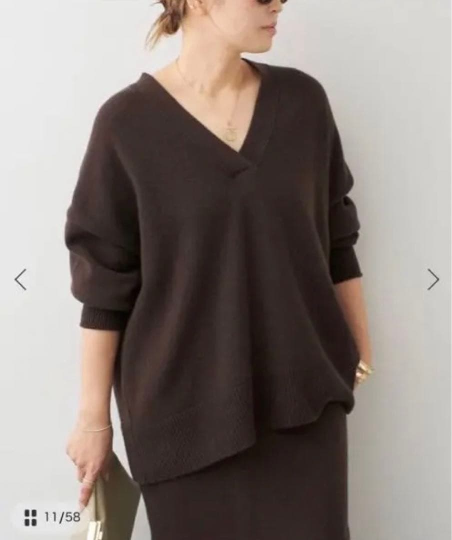 Deuxleme Class OLBIA Vネックプルオーバー