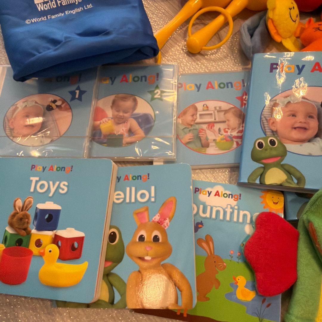 2024年２月Play Along! 知育おもちゃディズニー　ワールドファミリー