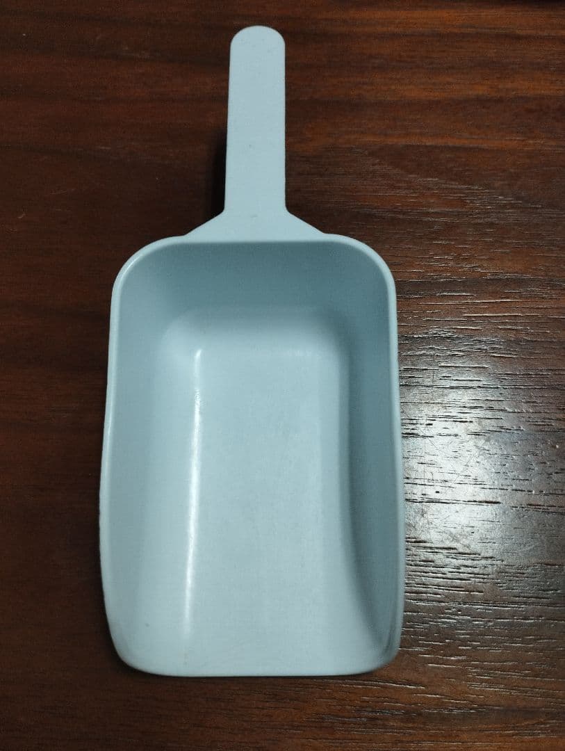 LIVZA コンパクト高速　製氷機 ICE-C01 グレー　家庭用