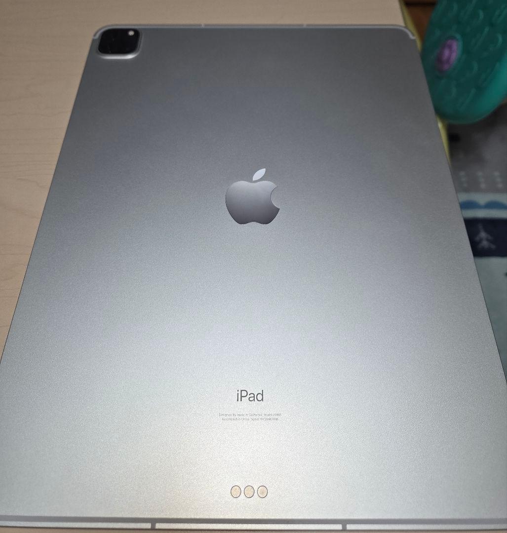 iPad Pro 12.9インチ 第5世代 1TB Cellular　ドコモ