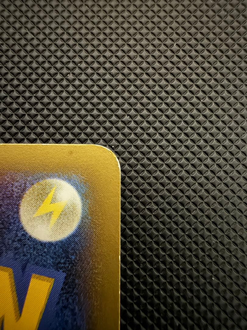 XY-P ピッチのピカチュウ_Jリーグ「ファミリー Joinデイズ」 笑顔版 …