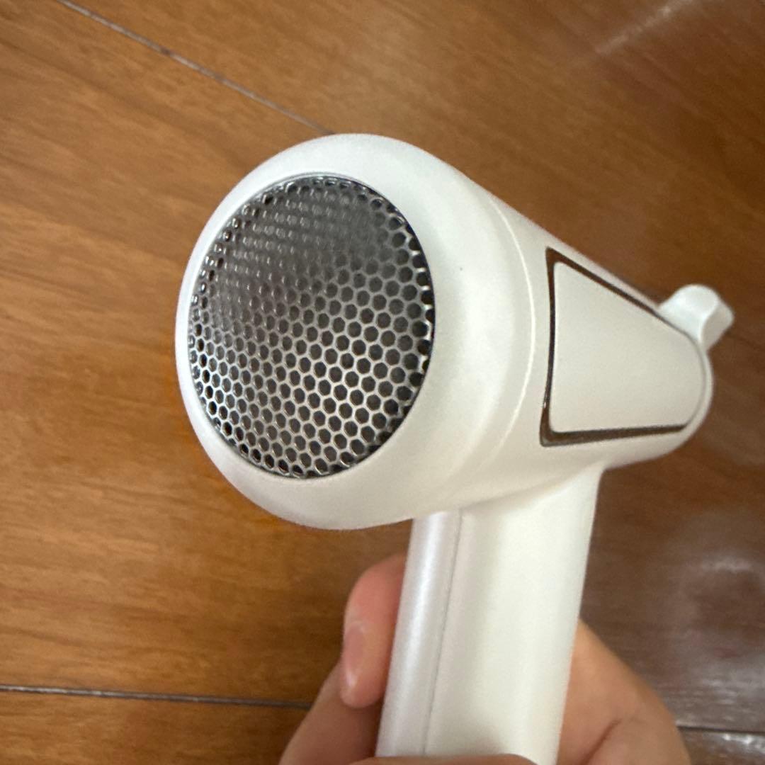 festino フェスティノ　ツヤモイストドライヤー