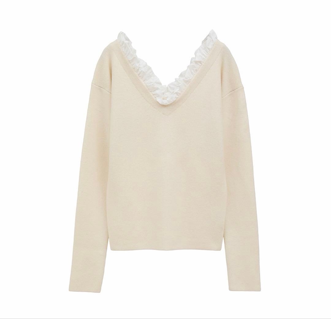 最終値下げ！CLANE FRILL V NECK KNIT TOPS