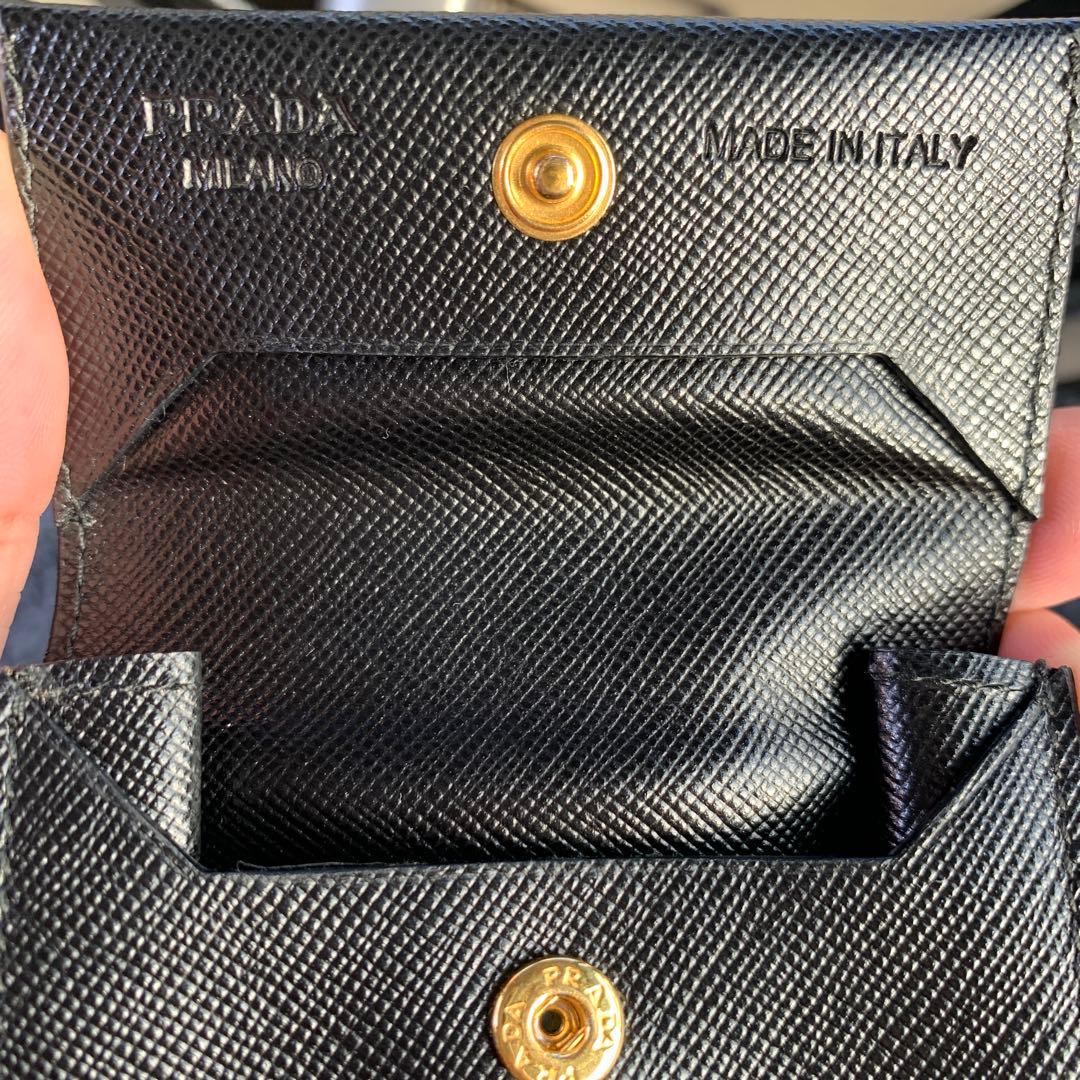 プラダ　レザー　ケース