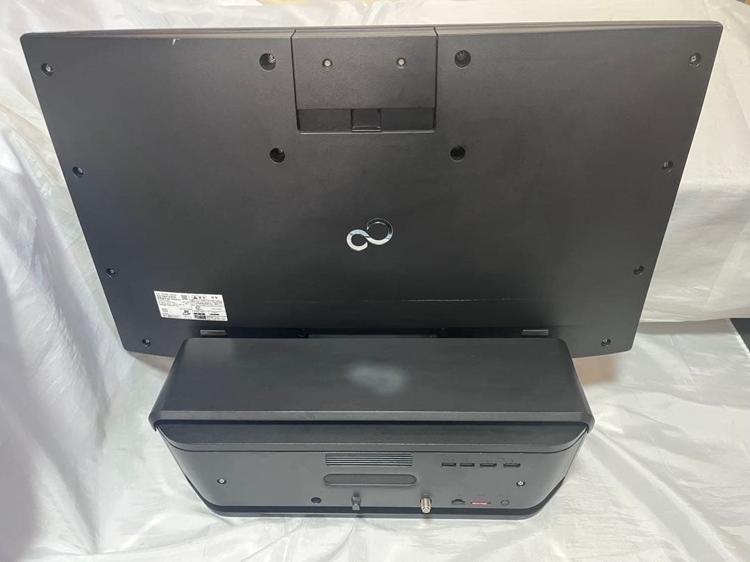 Windowsデスクトップ Fujitsu esprimo FH90/B2