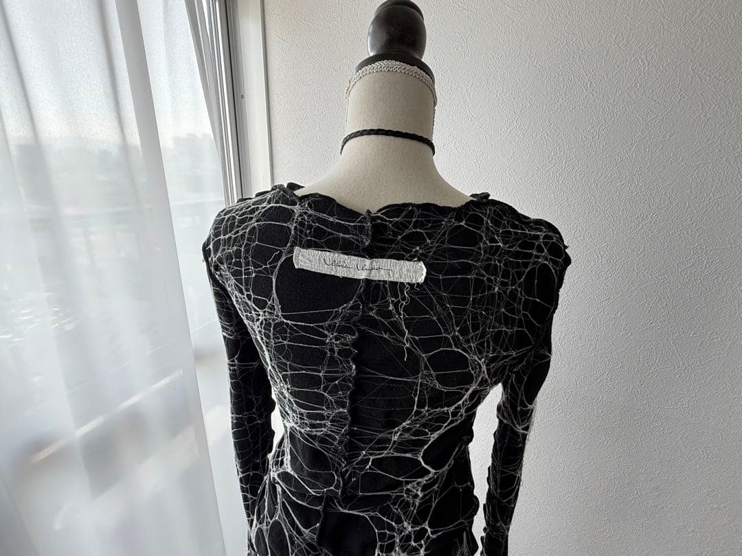 2/17、1週間限定値下げ完売品 激レアAlice auaa トップス 蜘蛛の巣