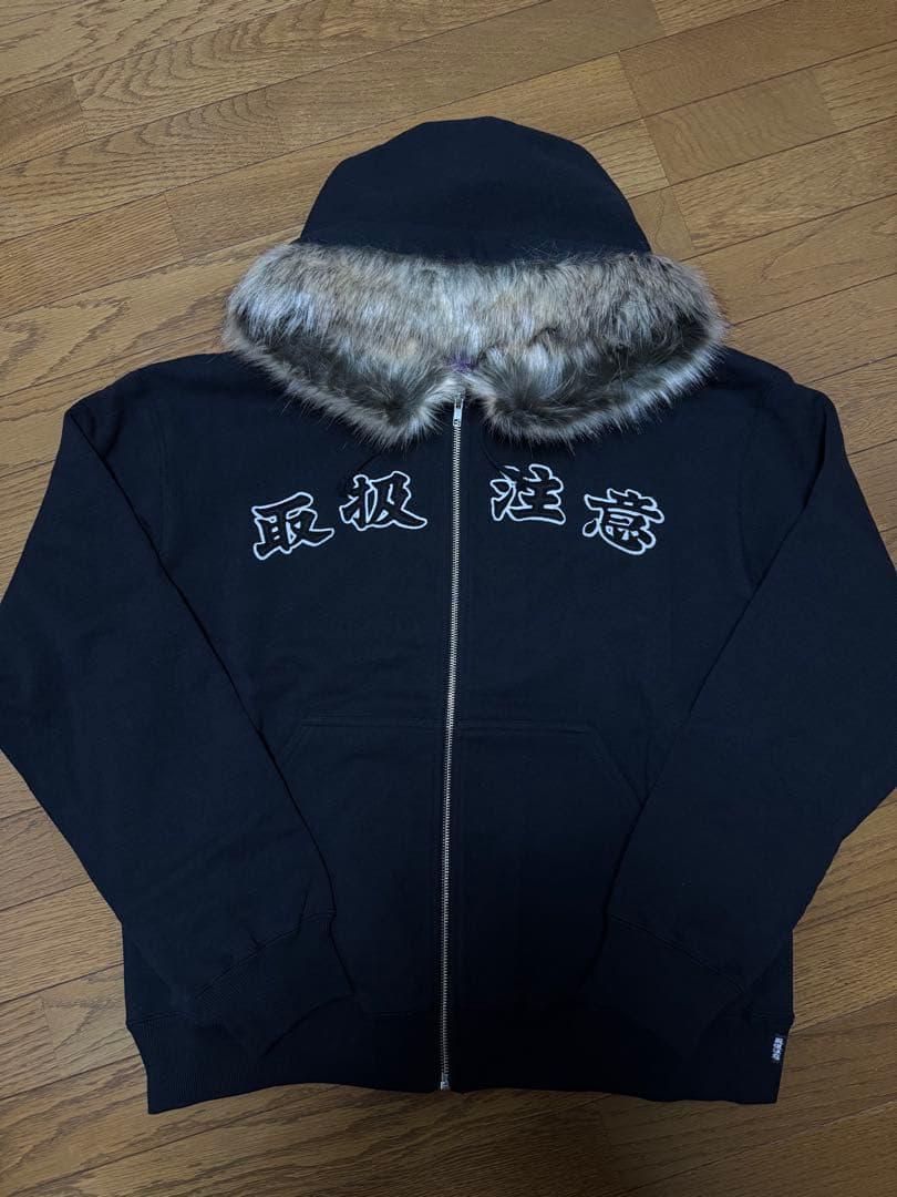 BLACK EYE PATCH(ブラックアイパッチ) フーディ 完売モデル