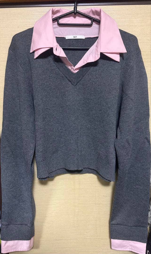 SLY LAYERED LIKE CROP KNIT トップス グレー