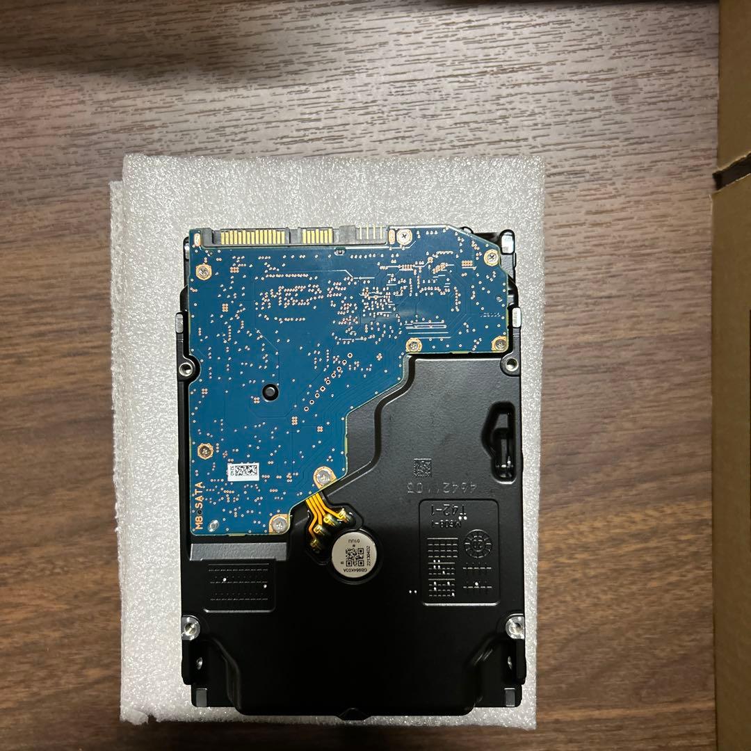 TOSHIBA MG08ACA16TE 3.5インチ内蔵HDD