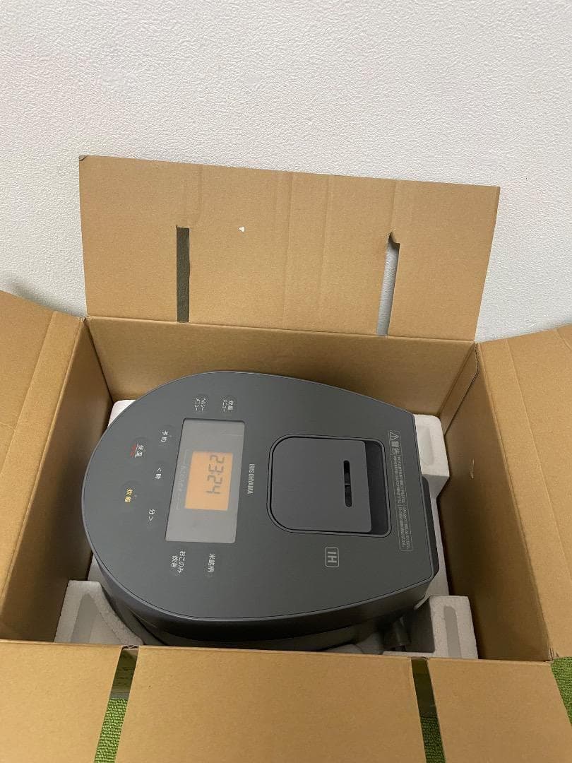 美品 アイリスオーヤマ 2022年製IHジャー炊飯器 RC-IL30-HA