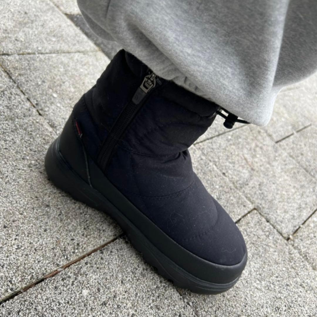 新品未使用★ノースフェイス 防寒ブーツ 冬コーデ 軽量 ショート丈 ブラック