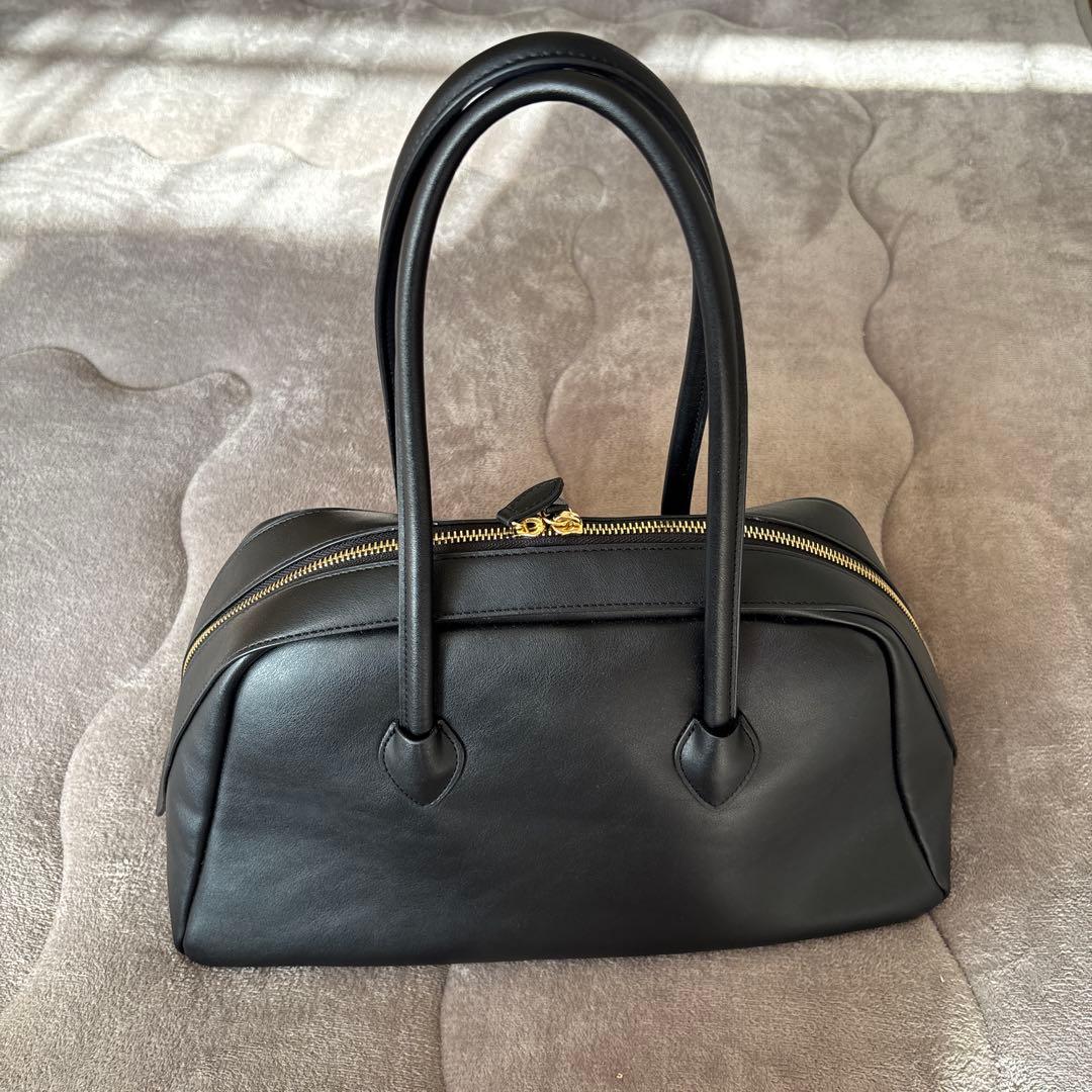 アニュアンス　ミドルボストンバック