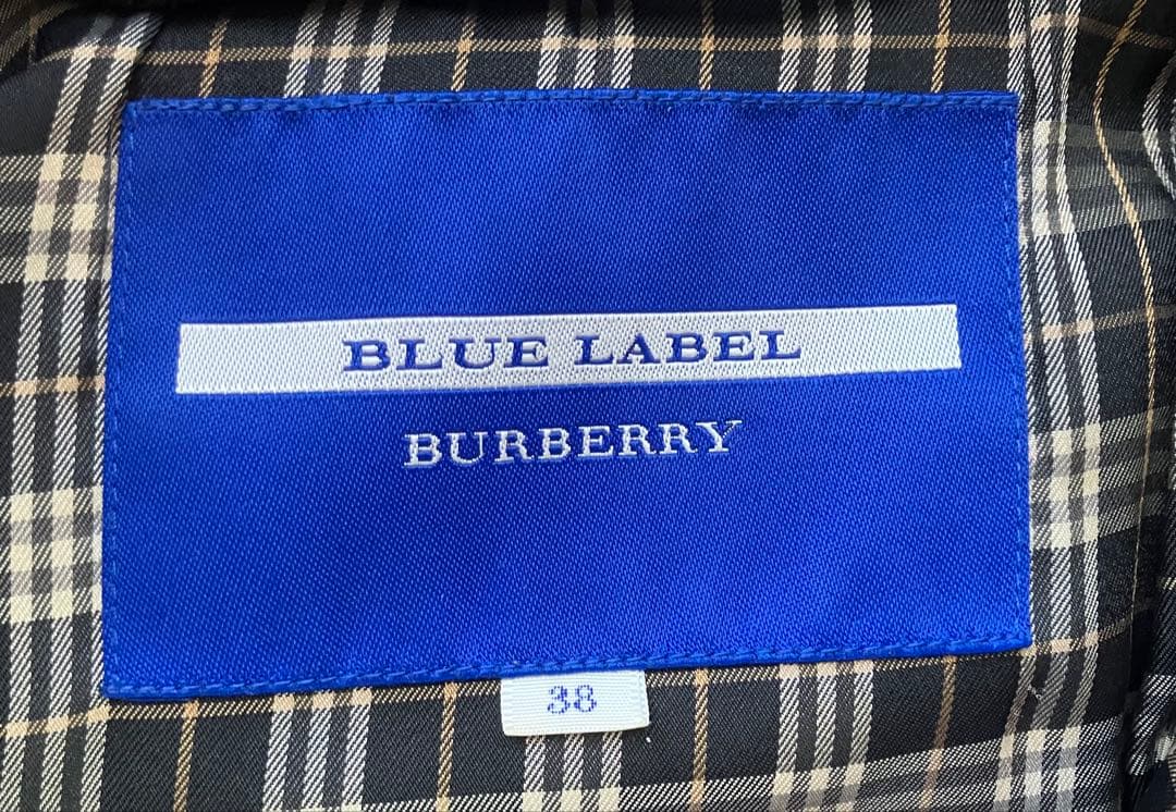 最終値下げ【美品】バーバリー　ブルーレベル　ダウンジャケット　黒