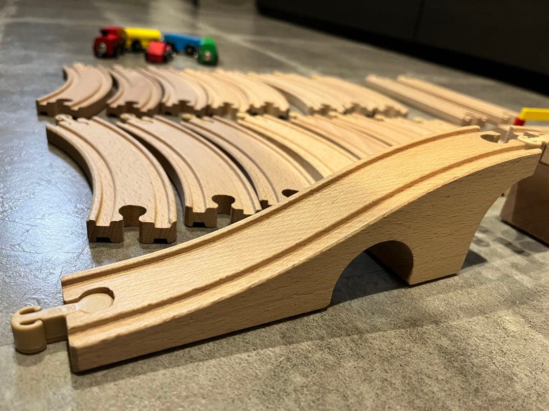 【美品】木のおもちゃ　ミッキィ MICKI　汽車セット（八の字）＋踏切とトラック