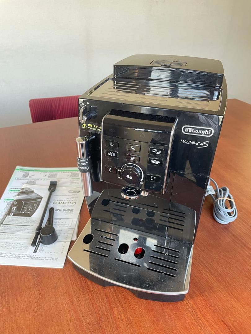 u*a様 デロンギ マグニフィカS 自動エスプレッソマシン ECAM23120B